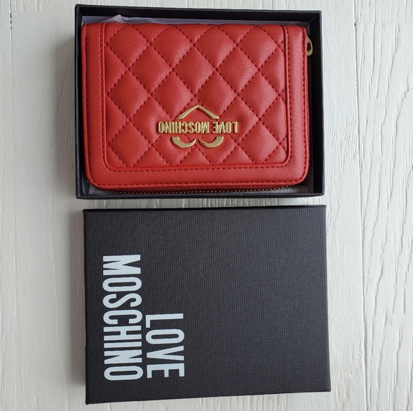 LOVE Moschino Red Leather Wallet - Picture 1 of 7